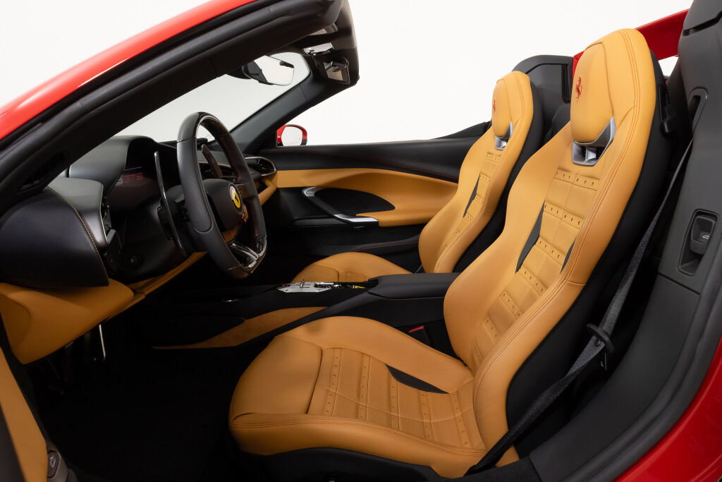 Used 2025 Ferrari 296 GTS RWD image 31