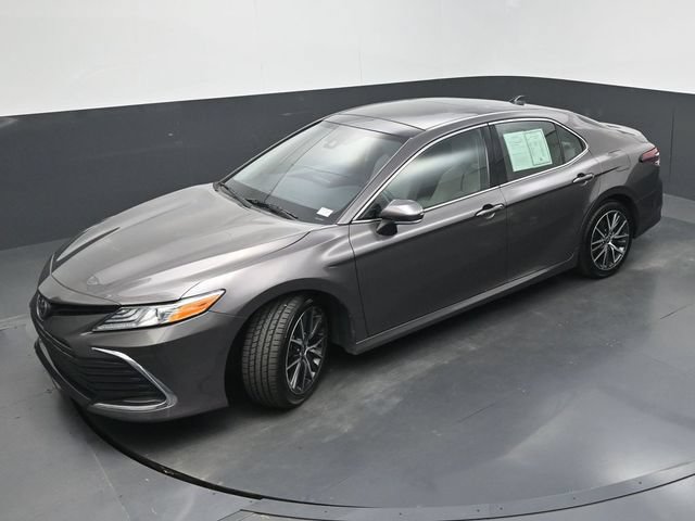 Used 2021 Toyota Camry XLE FWD image 36