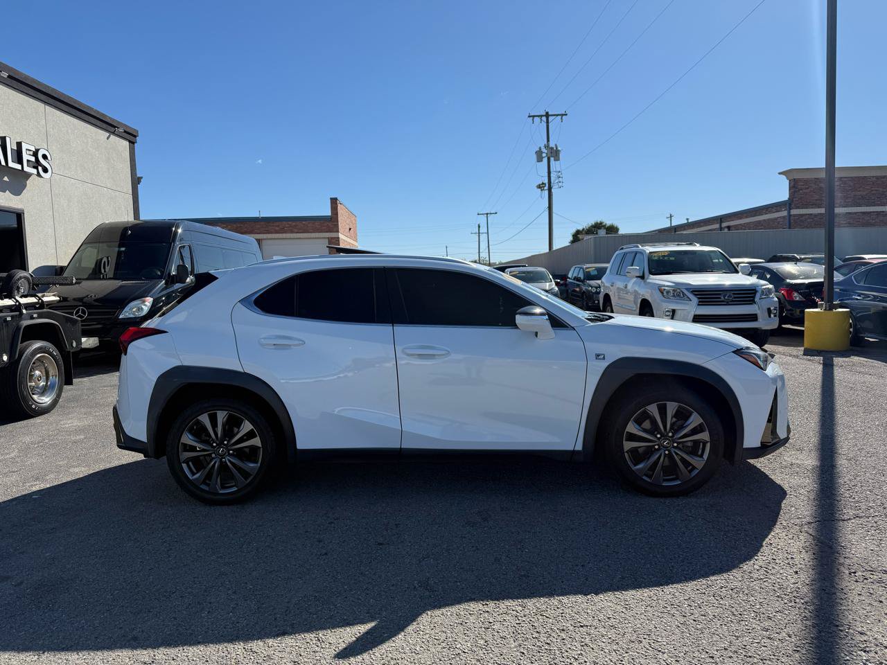 Used 2019 Lexus UX 200 F Sport FWD image 4