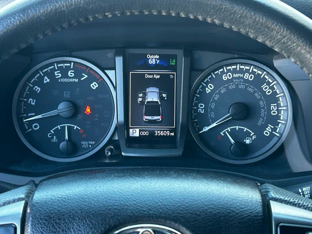 Used 2022 Toyota Tacoma TRD Off-Road w/ Technology Package image 25