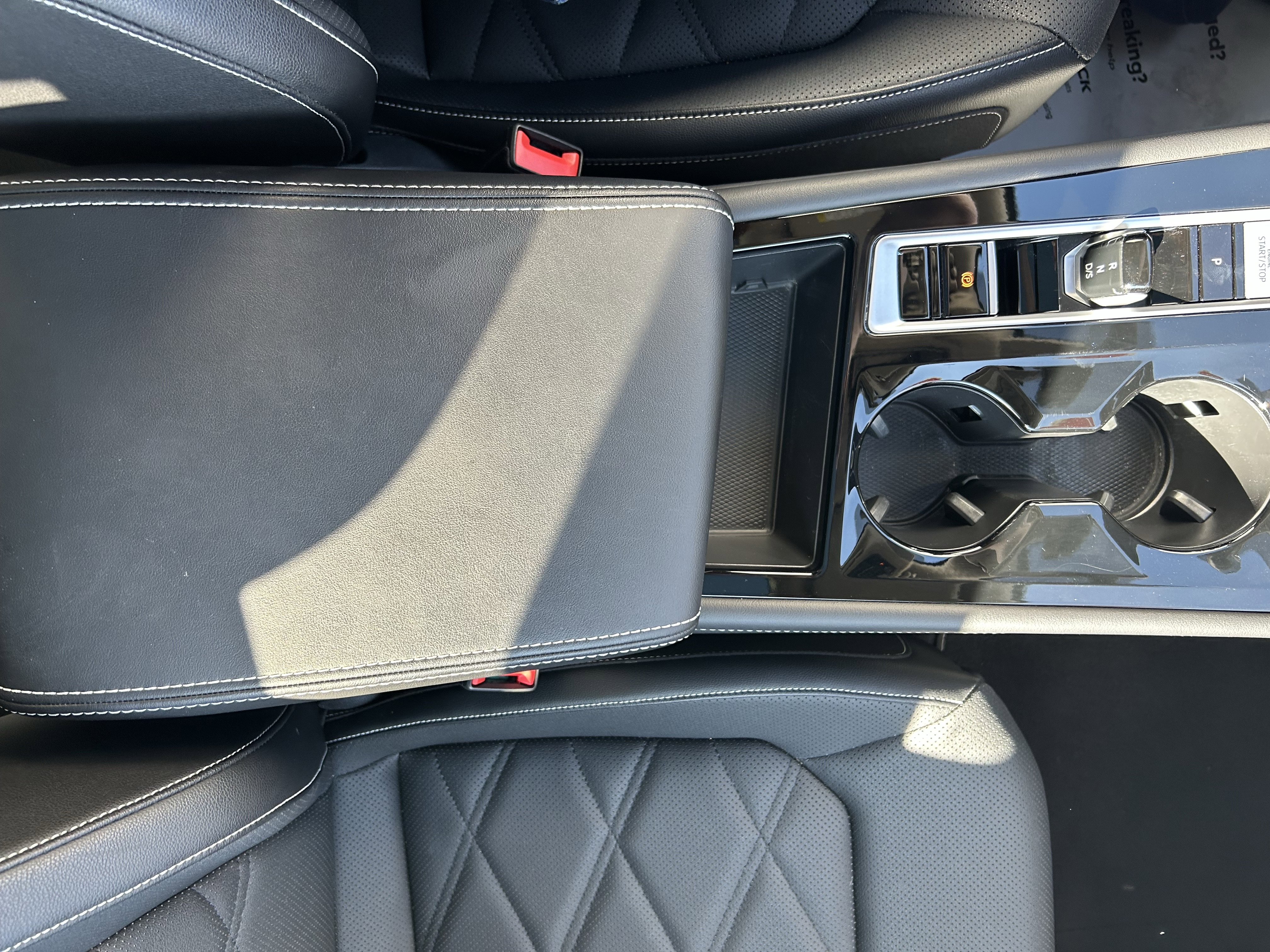 Used 2024 Volkswagen Atlas SE w/ Panoramic Sunroof Package image 28