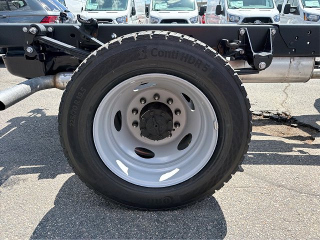 New 2026 Ford F550 4x4 Regular Cab Super Duty image 14