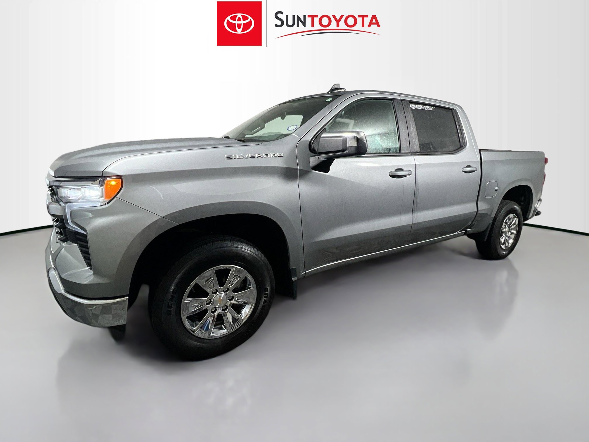 Used 2025 Chevrolet Silverado 1500 LT image 9