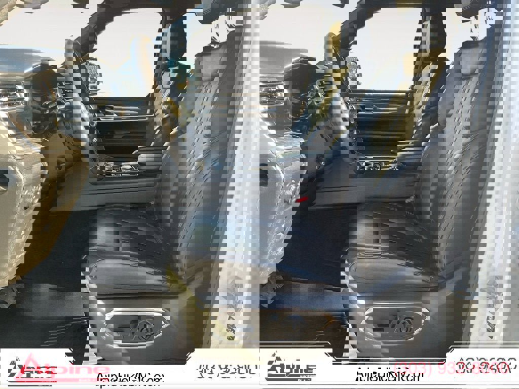 Used 2022 Jeep Wagoneer Series III w/ Convenience Group I image 9