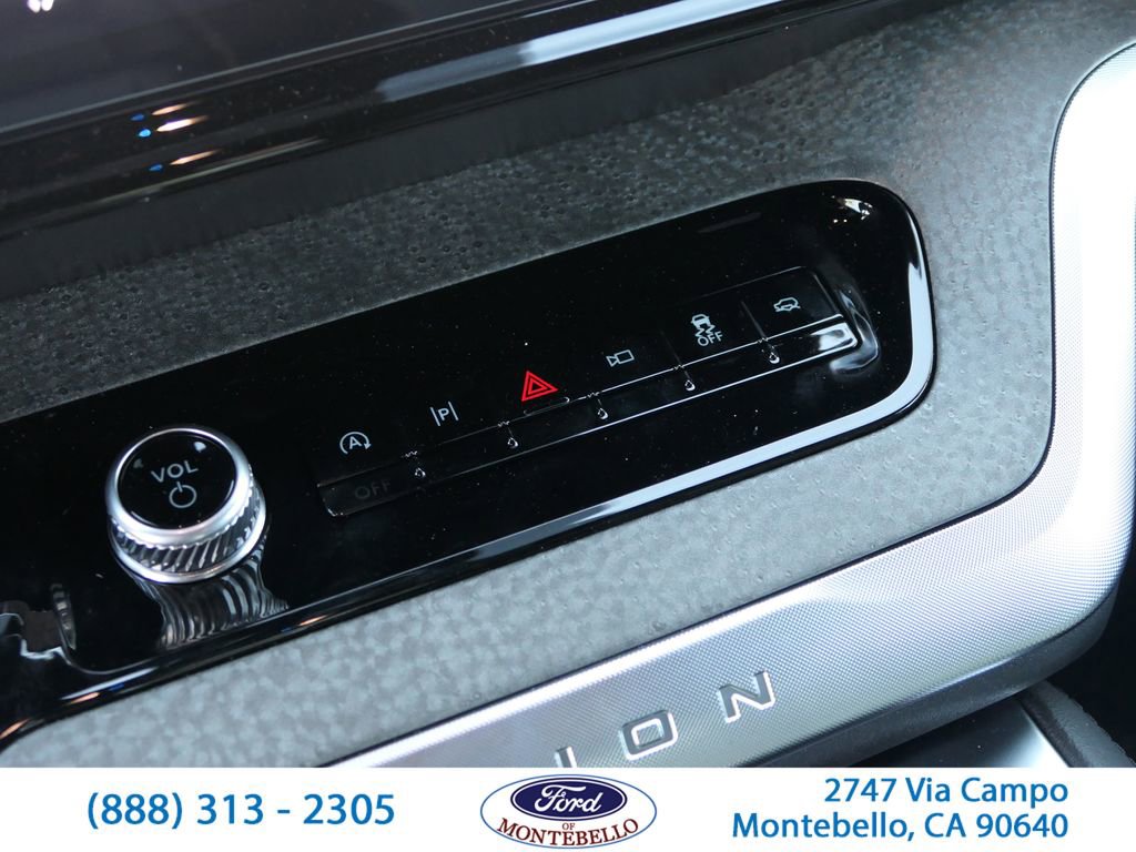 New 2026 Ford Expedition Tremor image 23