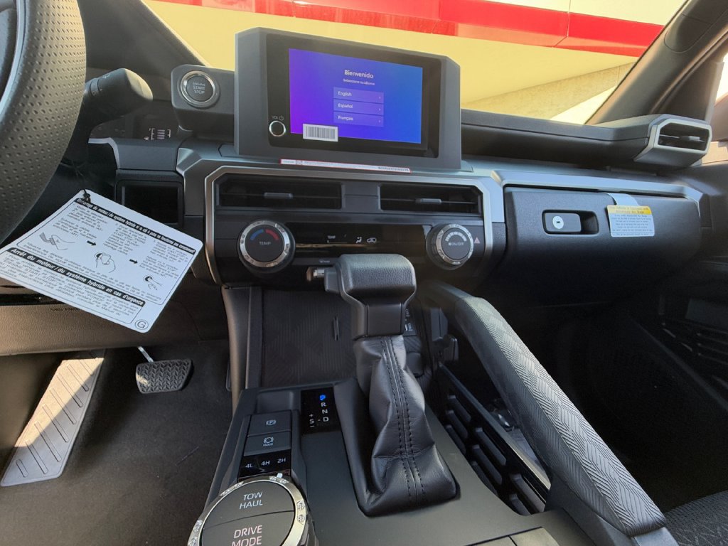 New 2026 Toyota 4Runner SR5 AWD/4WD image 11