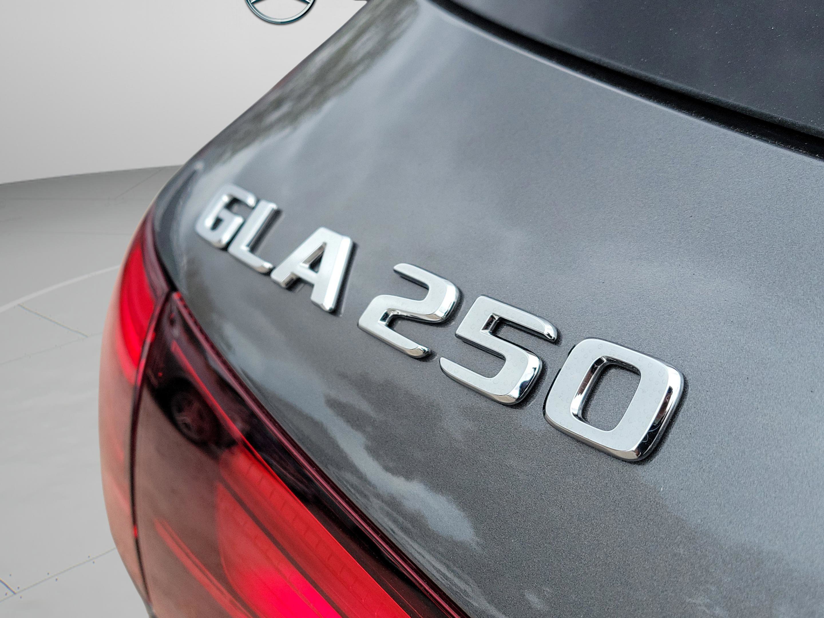 Certified 2026 Mercedes-Benz GLA 250 image 35