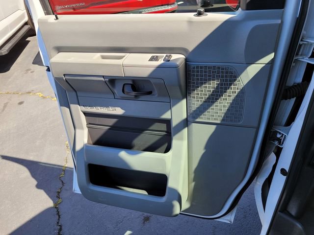 Used 2013 Ford E-350 and Econoline 350 XLT image 21