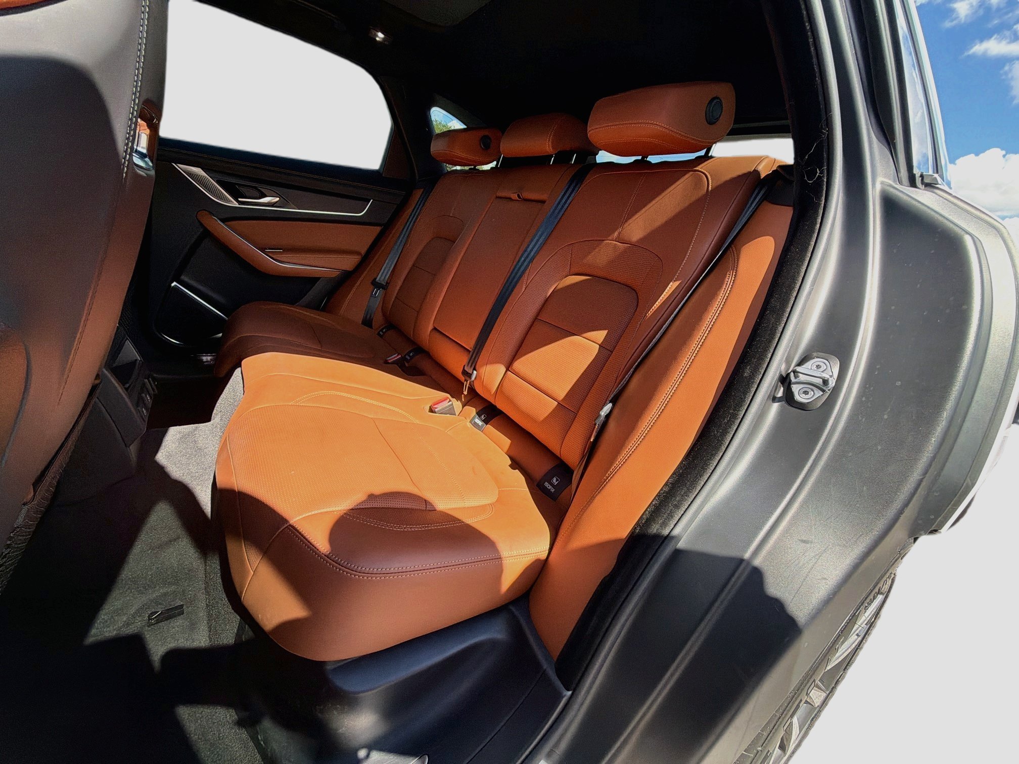Used 2024 Jaguar F-PACE R-Dynamic S AWD/4WD image 19