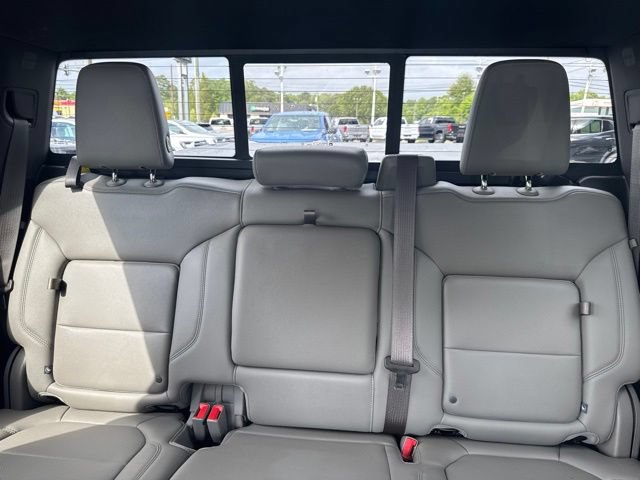 Used 2019 GMC Sierra 1500 SLT w/ SLT Premium Package AWD/4WD image 11