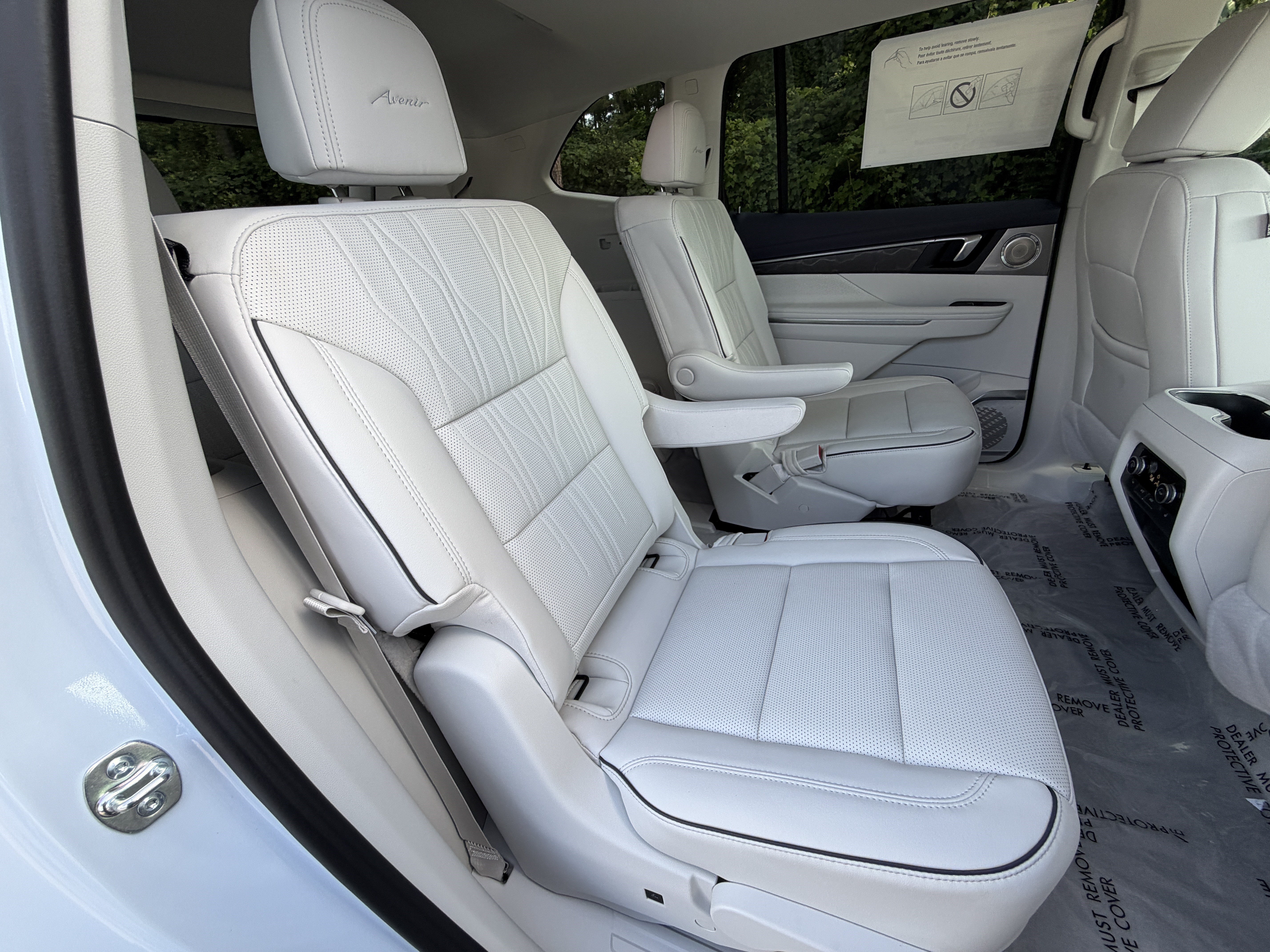New 2027 Buick Enclave Avenir FWD image 20