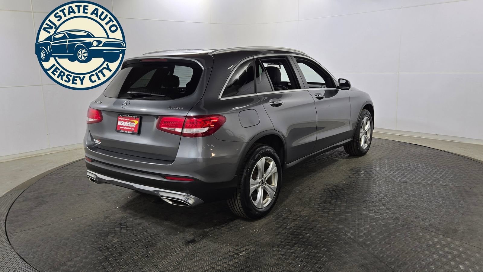 Used 2018 Mercedes-Benz GLC 300 4MATIC image 7