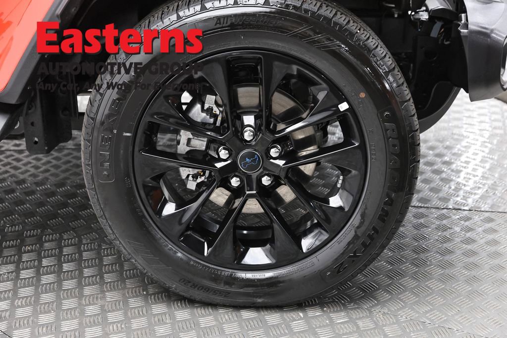 Used 2025 Jeep Wrangler Unlimited Sahara image 31