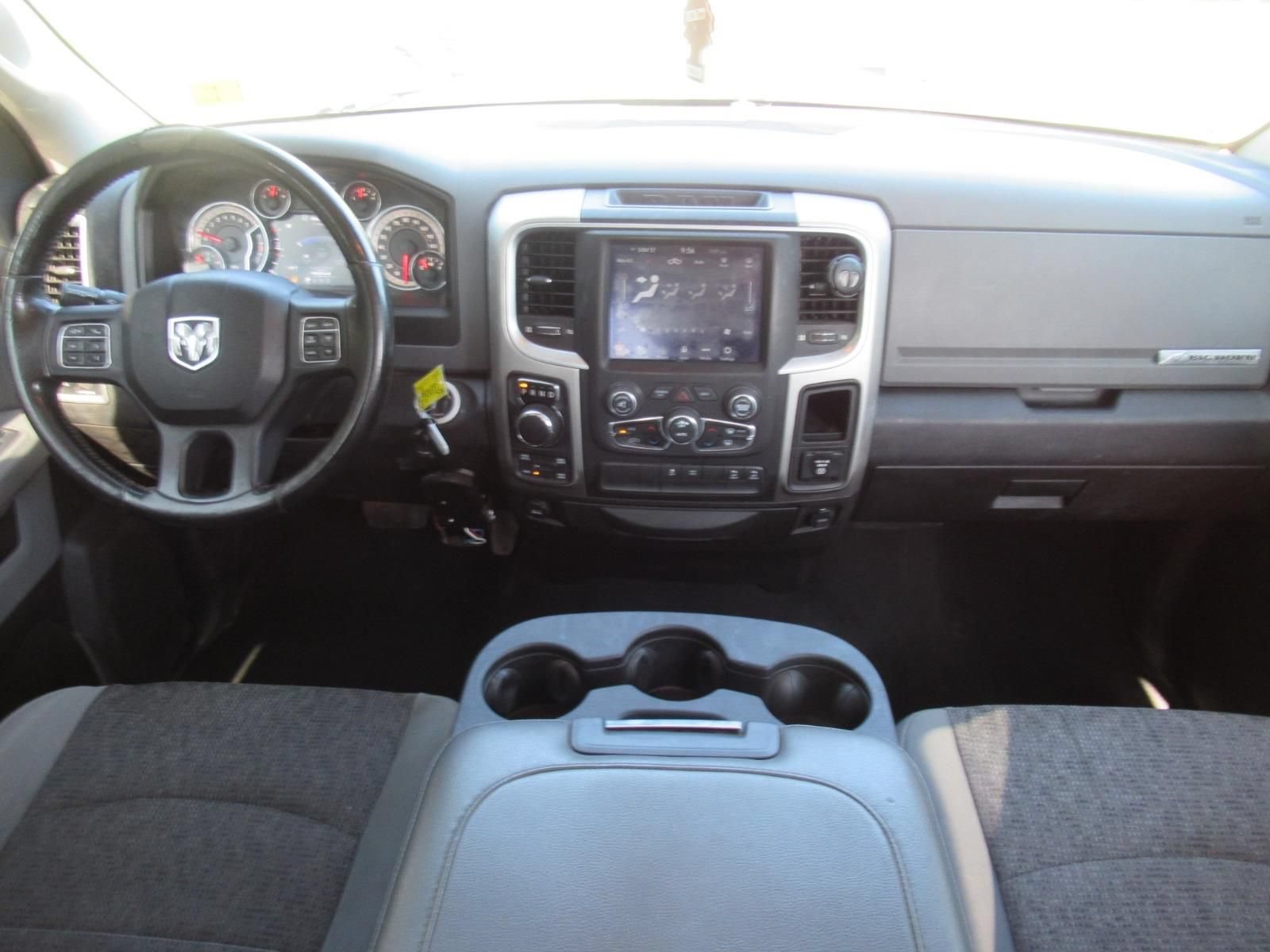 Used 2019 RAM 1500 Big Horn AWD/4WD image 14
