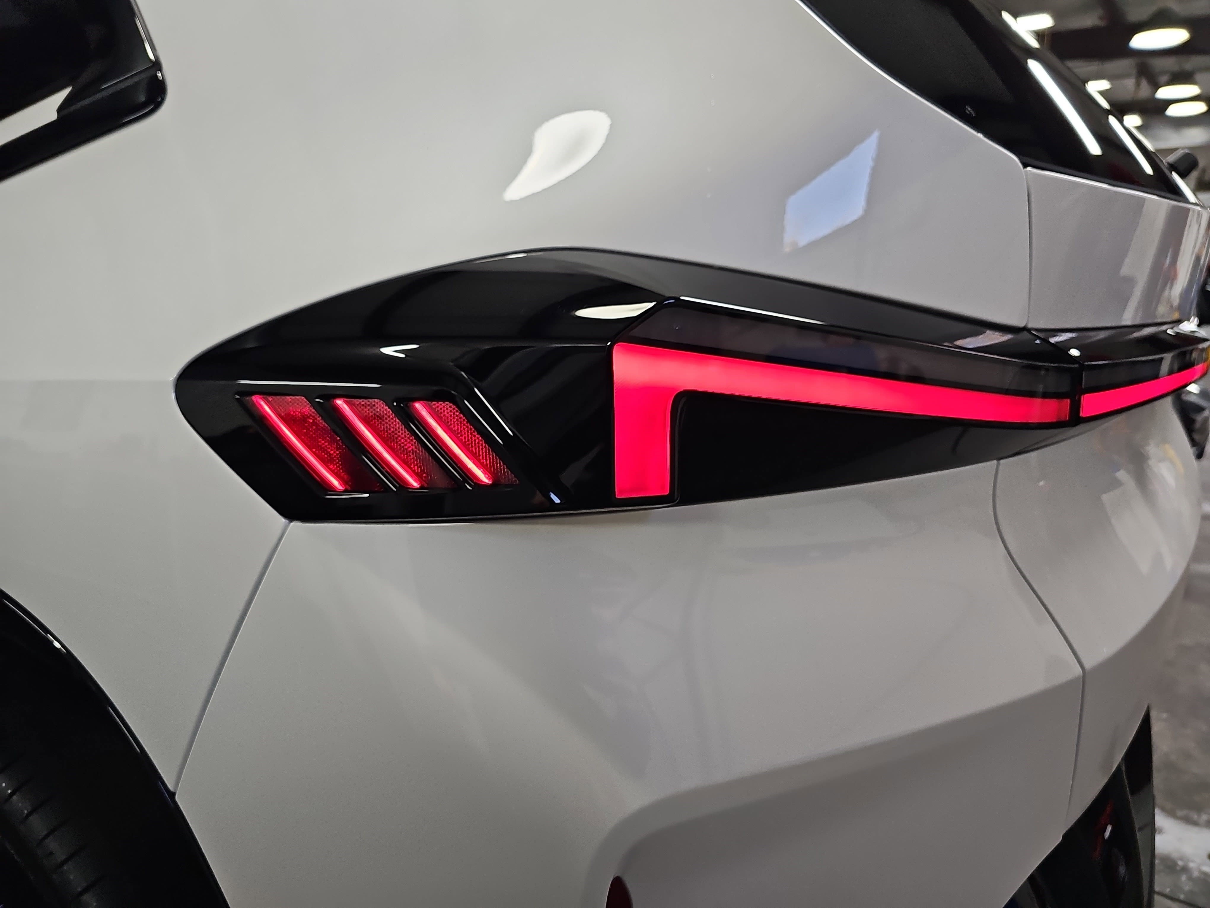 New 2026 BMW XM Label Red image 36