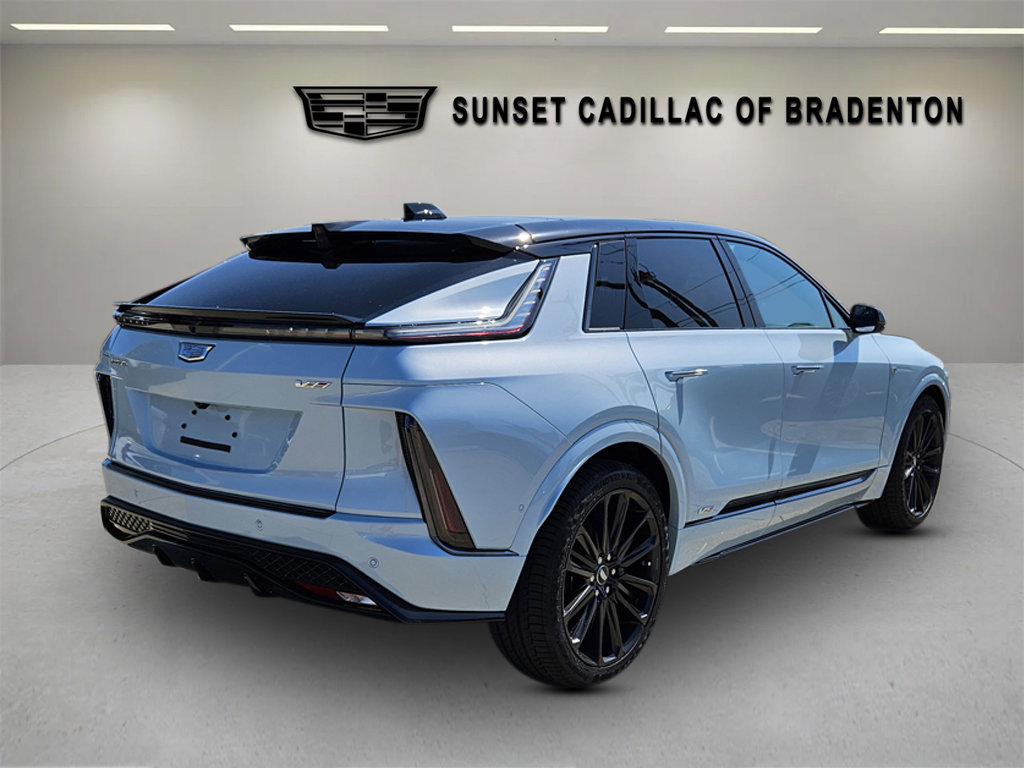 New 2026 Cadillac Lyriq V image 7