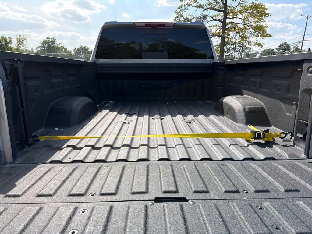 Certified 2025 GMC Sierra 2500 AT4 w/ AT4 Premium Plus Package AWD/4WD image 9