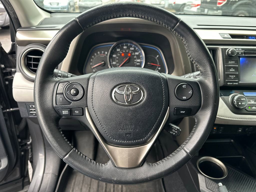 Used 2013 Toyota RAV4 Limited image 15