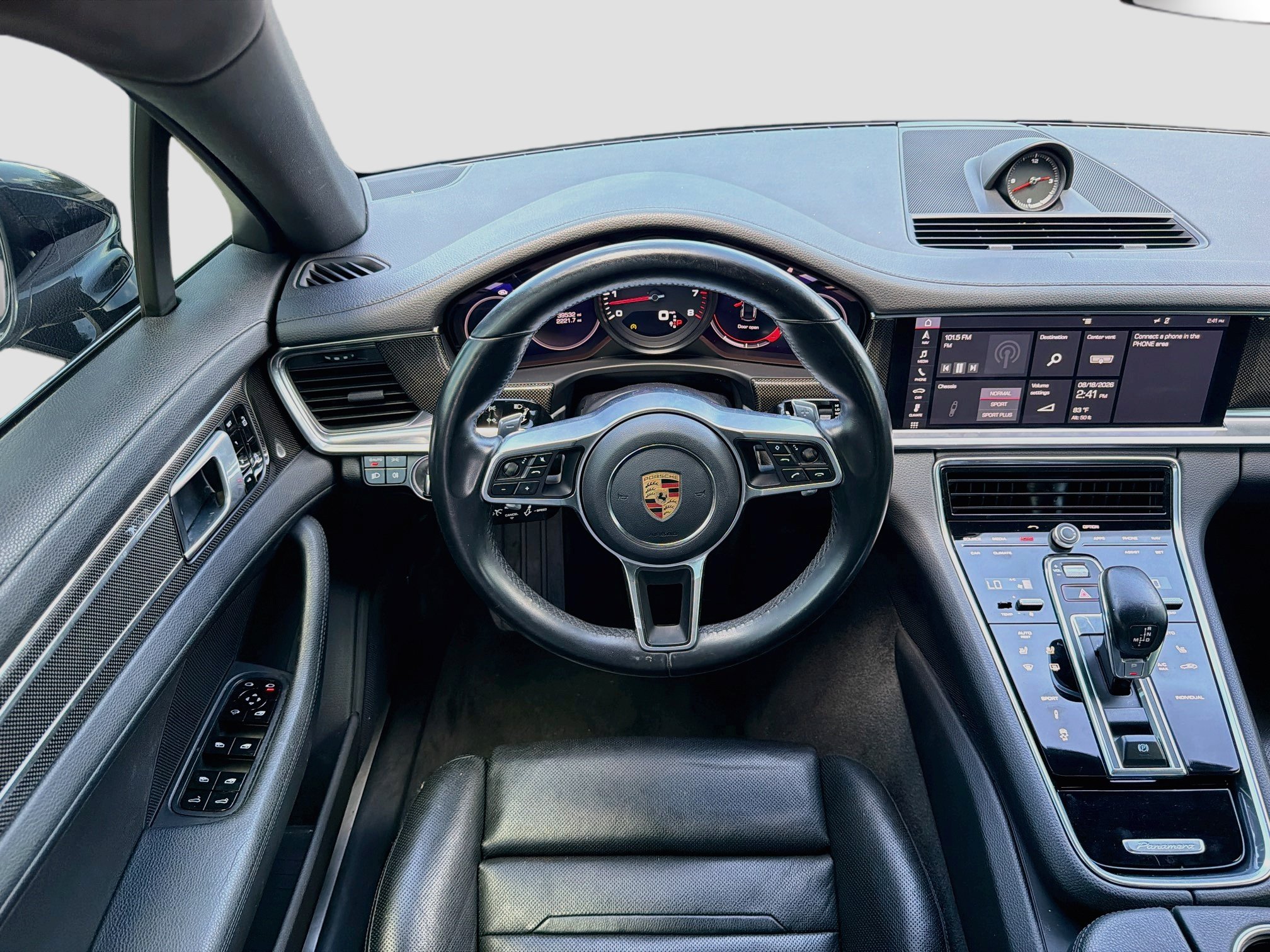 Used 2020 Porsche Panamera 4 AWD/4WD image 17