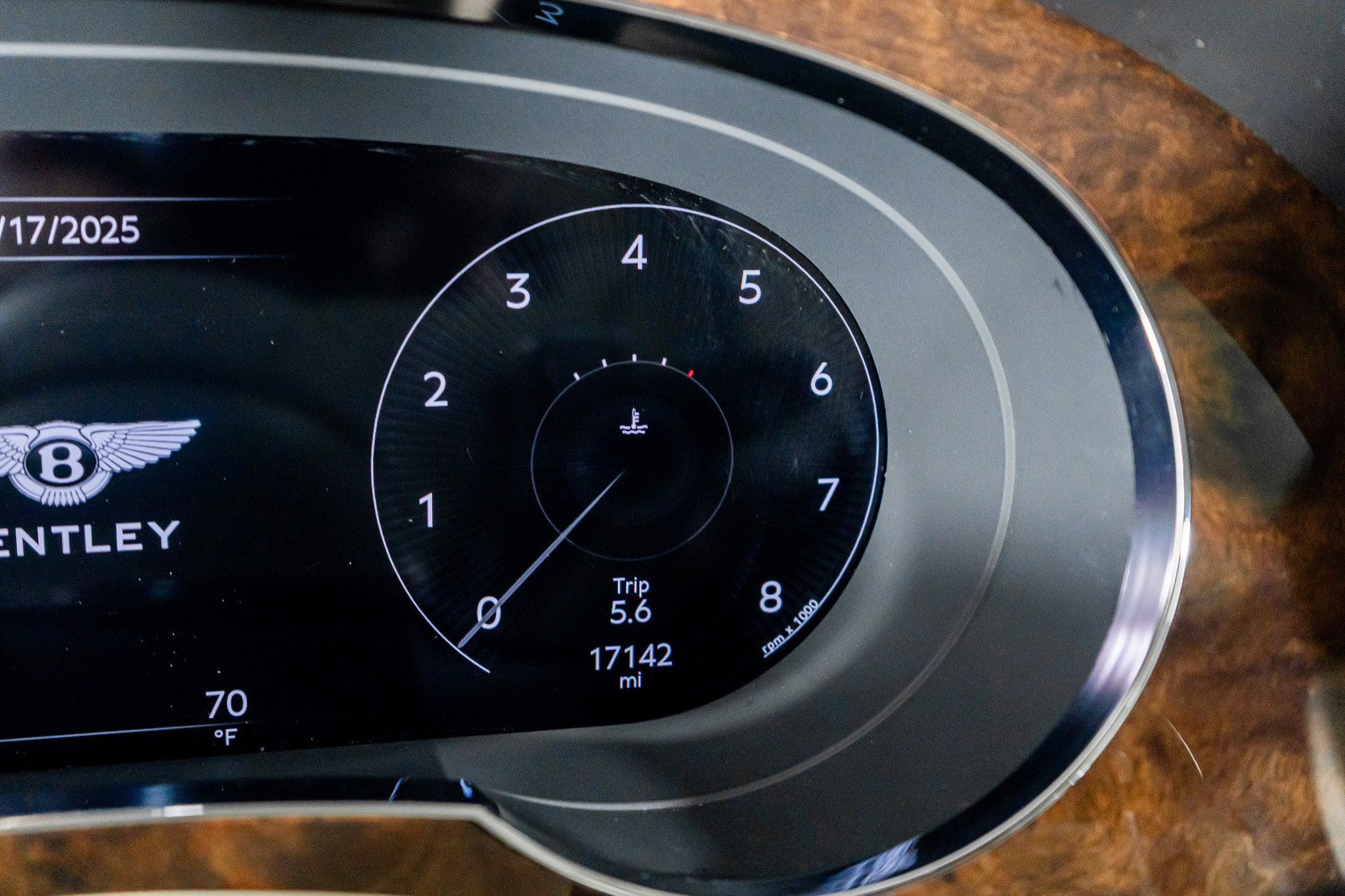 Used 2023 Bentley Bentayga Extended Wheelbase image 48