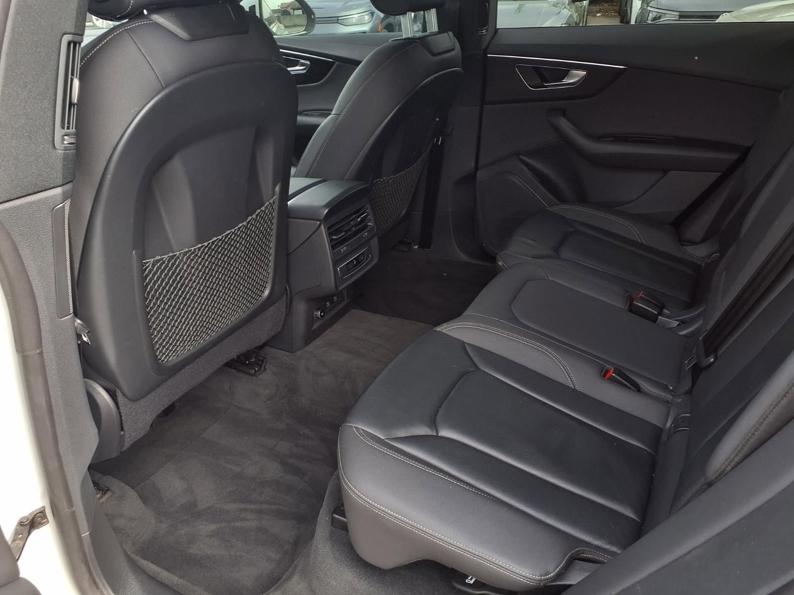 Used 2021 Audi Q8 Premium w/ Black Optic Package image 19