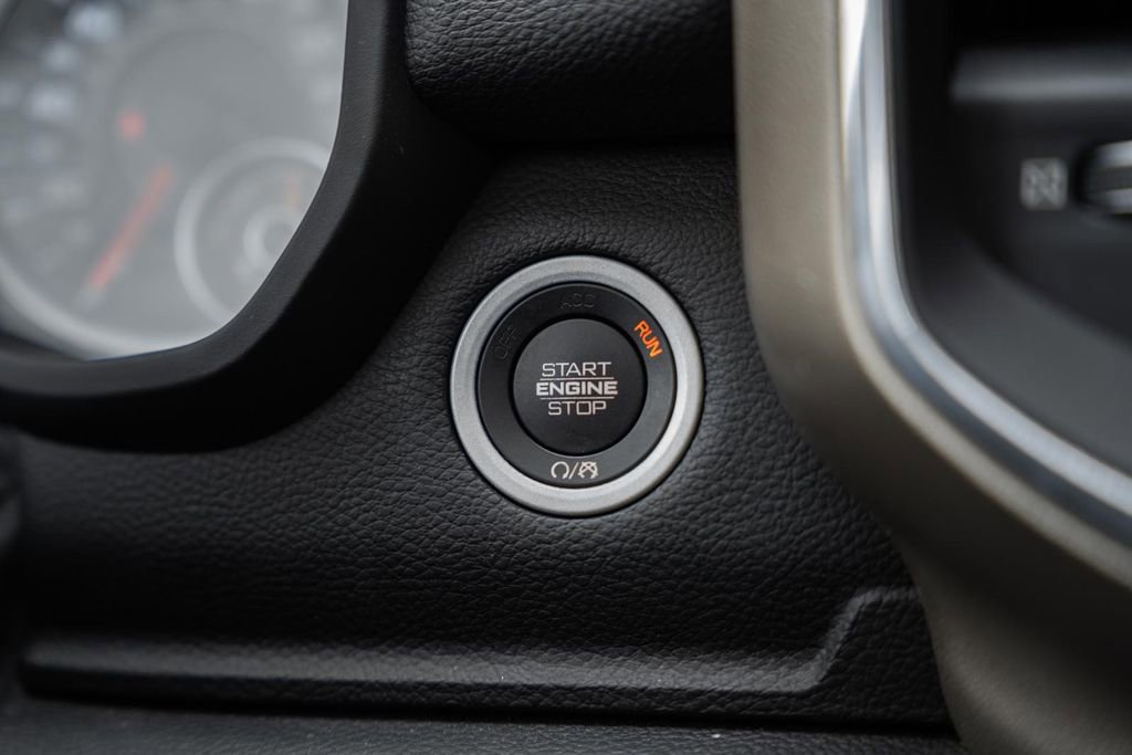 Used 2019 RAM 1500 Laramie image 39