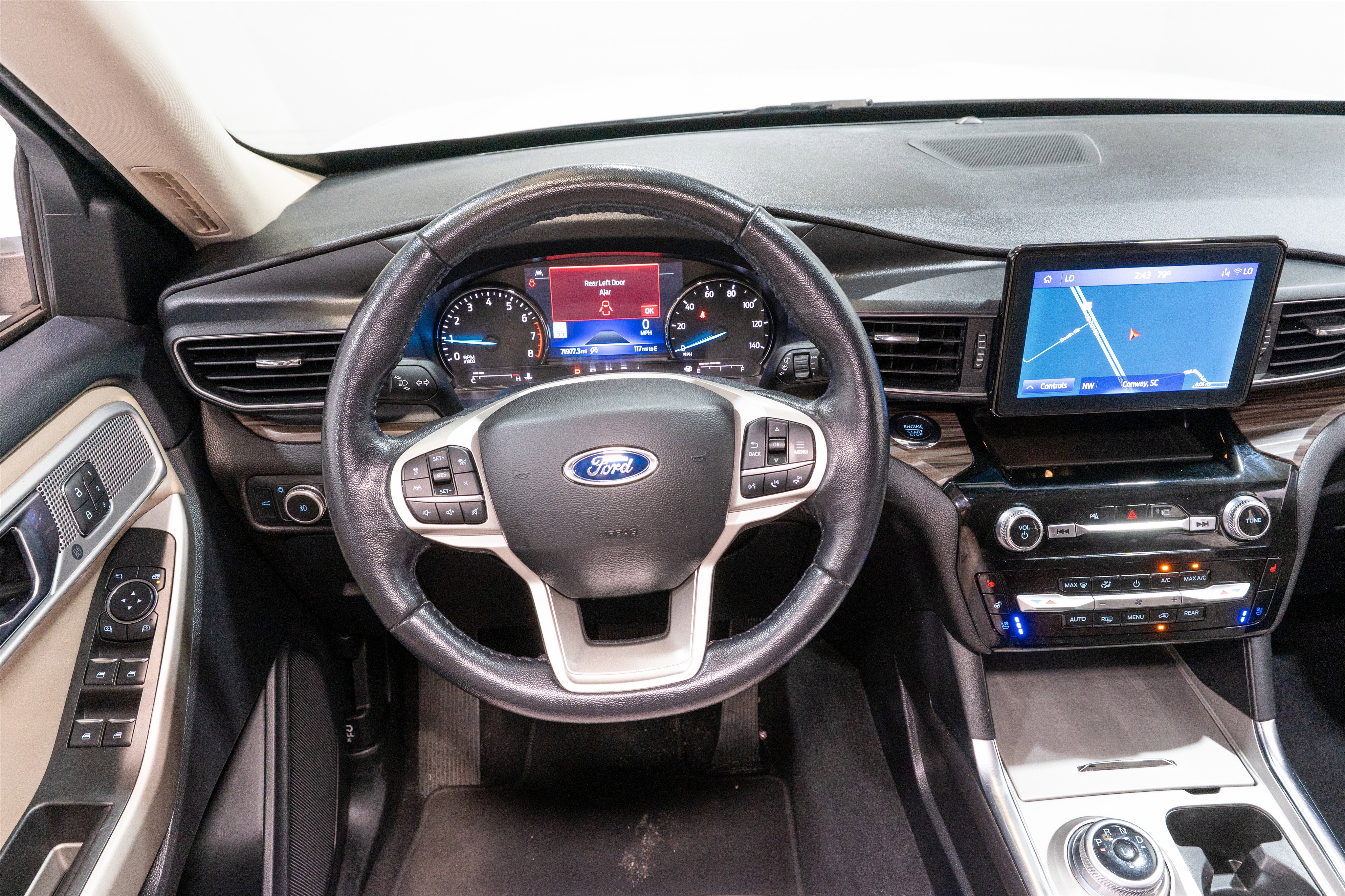 Used 2022 Ford Explorer Limited w/ Equipment Group 301A image 11