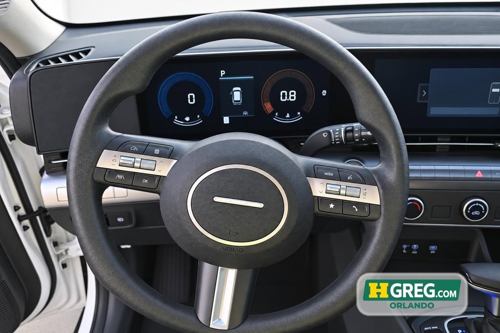 Used 2025 Hyundai Kona SE FWD image 13