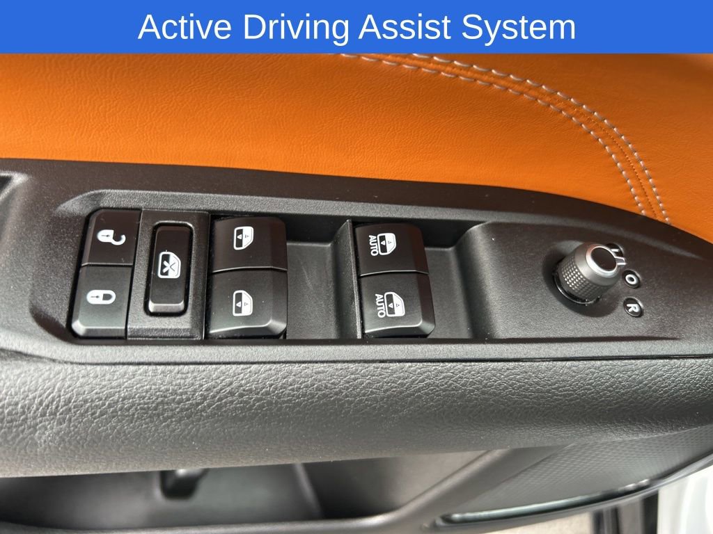 Used 2024 Jeep Compass Limited w/ Elite Group image 13