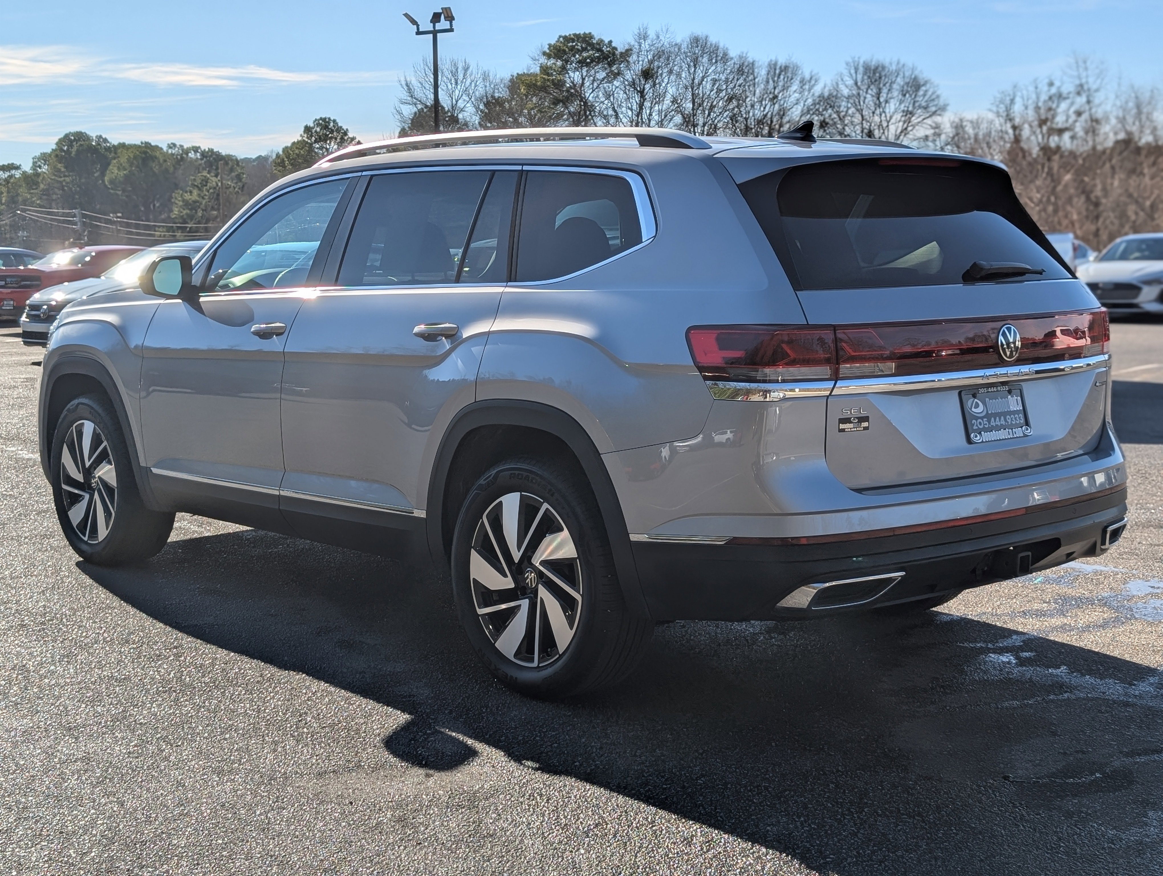 Used 2024 Volkswagen Atlas SEL image 7