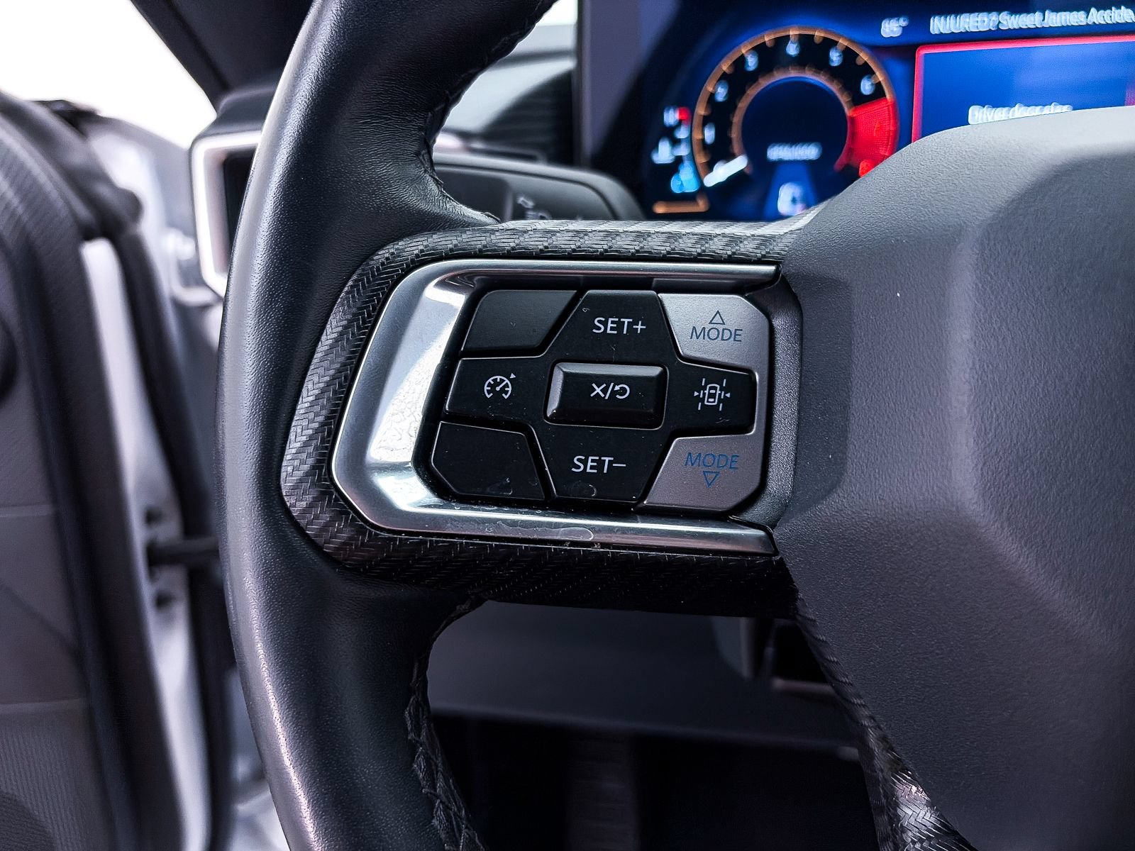 Used 2025 Ford Mustang Premium RWD image 31