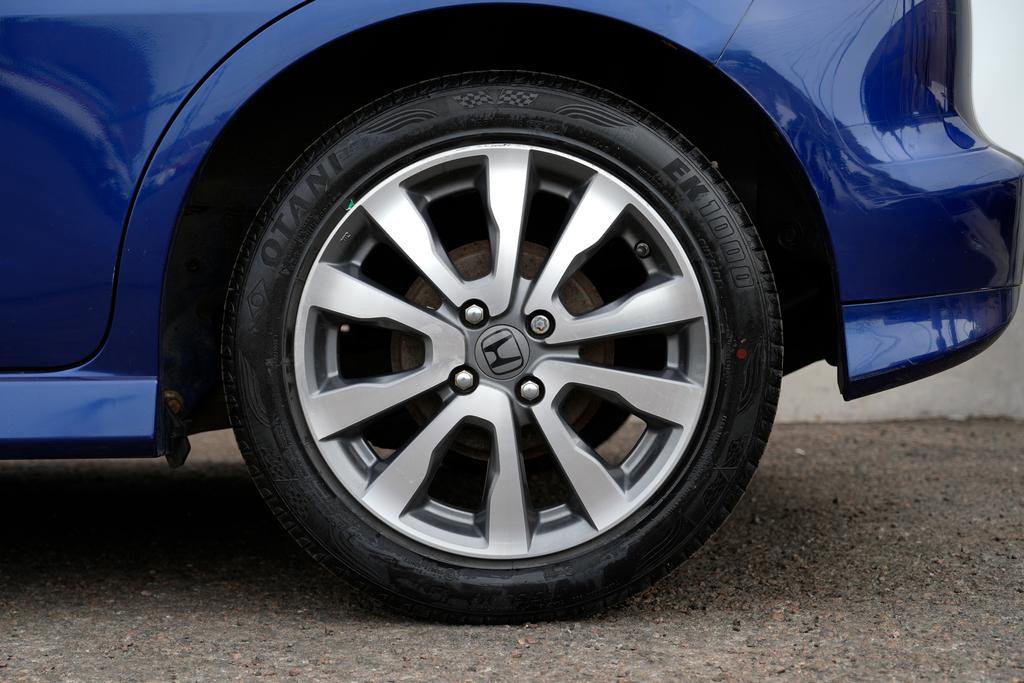 Used 2012 Honda Fit Sport image 15