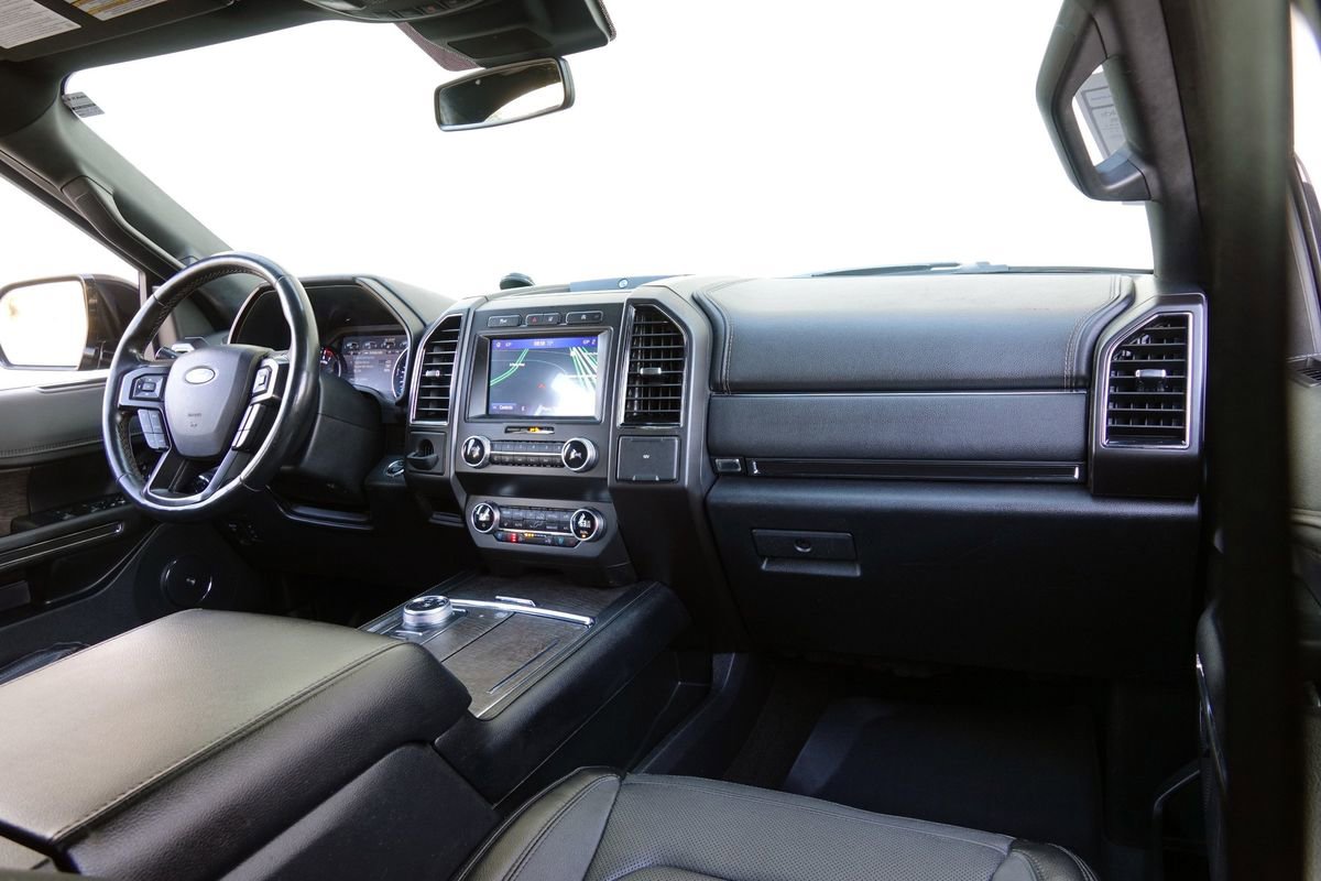 Used 2020 Ford Expedition Limited image 7