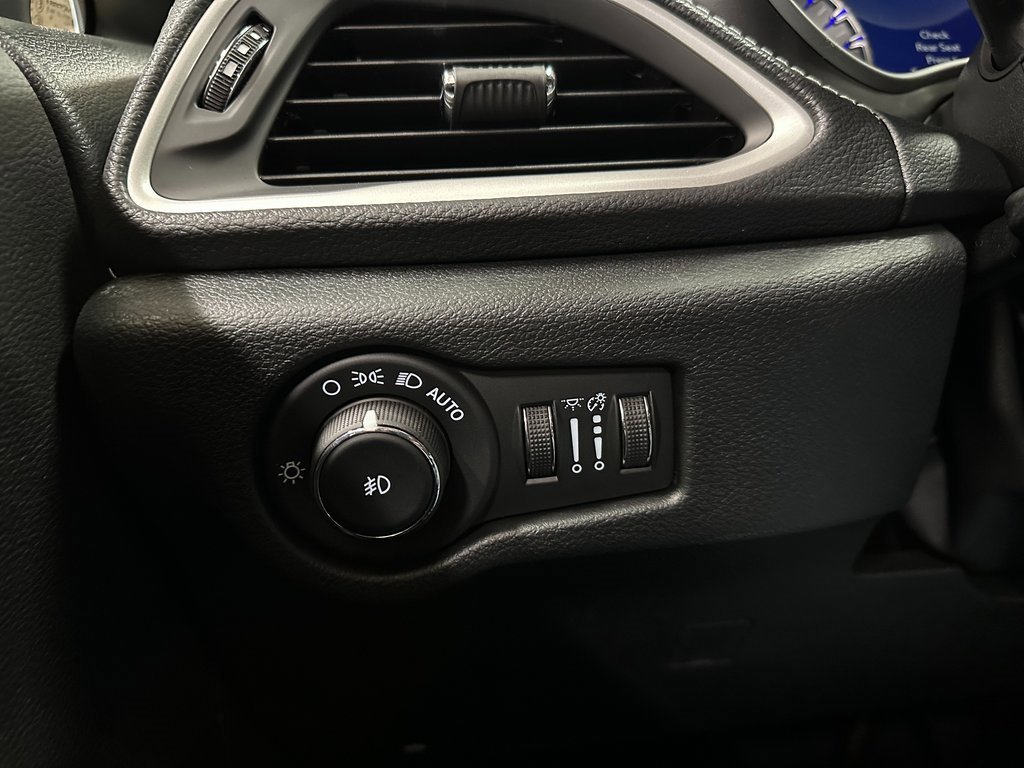 New 2026 Chrysler Pacifica Select image 19