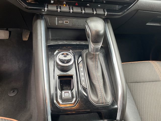 Used 2024 GMC Canyon AT4 w/ Canyon Safety Plus Package image 35