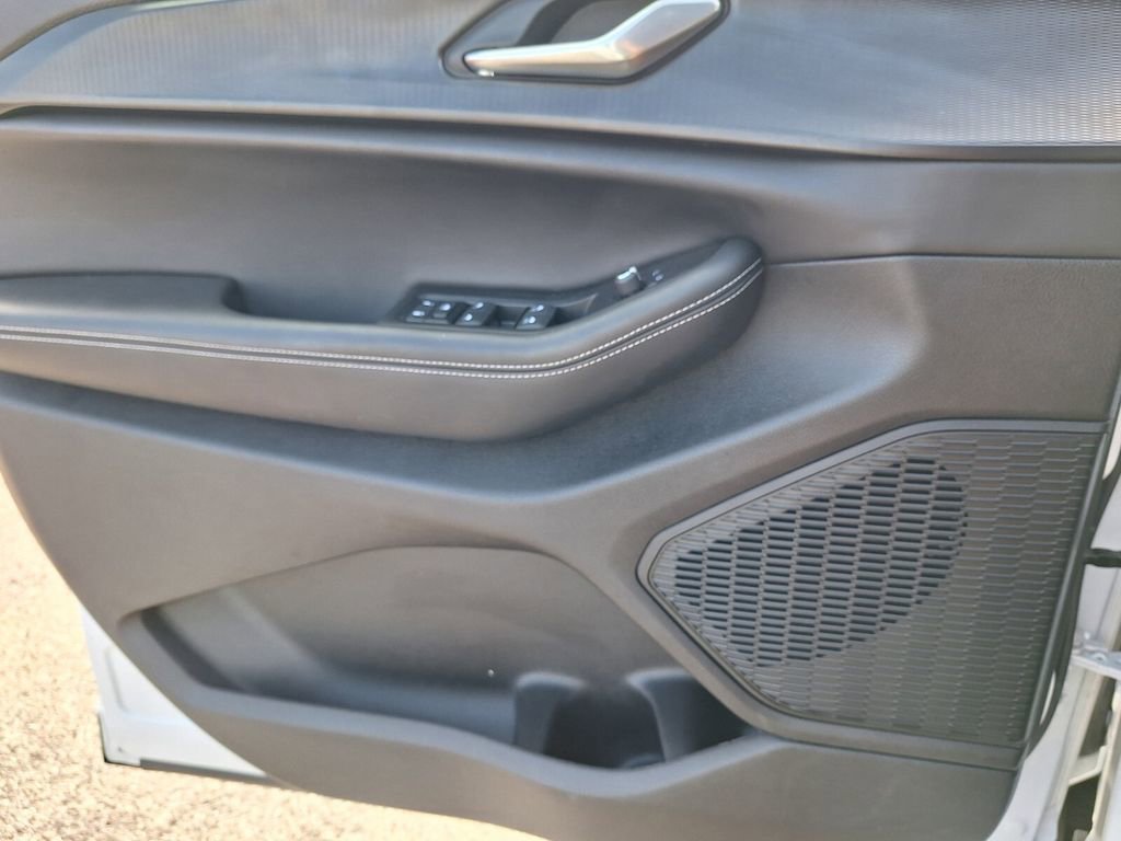 Used 2025 Jeep Grand Cherokee L Laredo w/ Luxury Tech Group I image 20