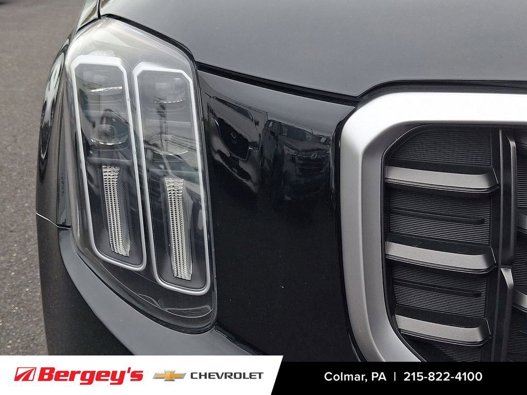 Used 2024 Kia Telluride SX Prestige w/ Towing Package AWD/4WD image 11