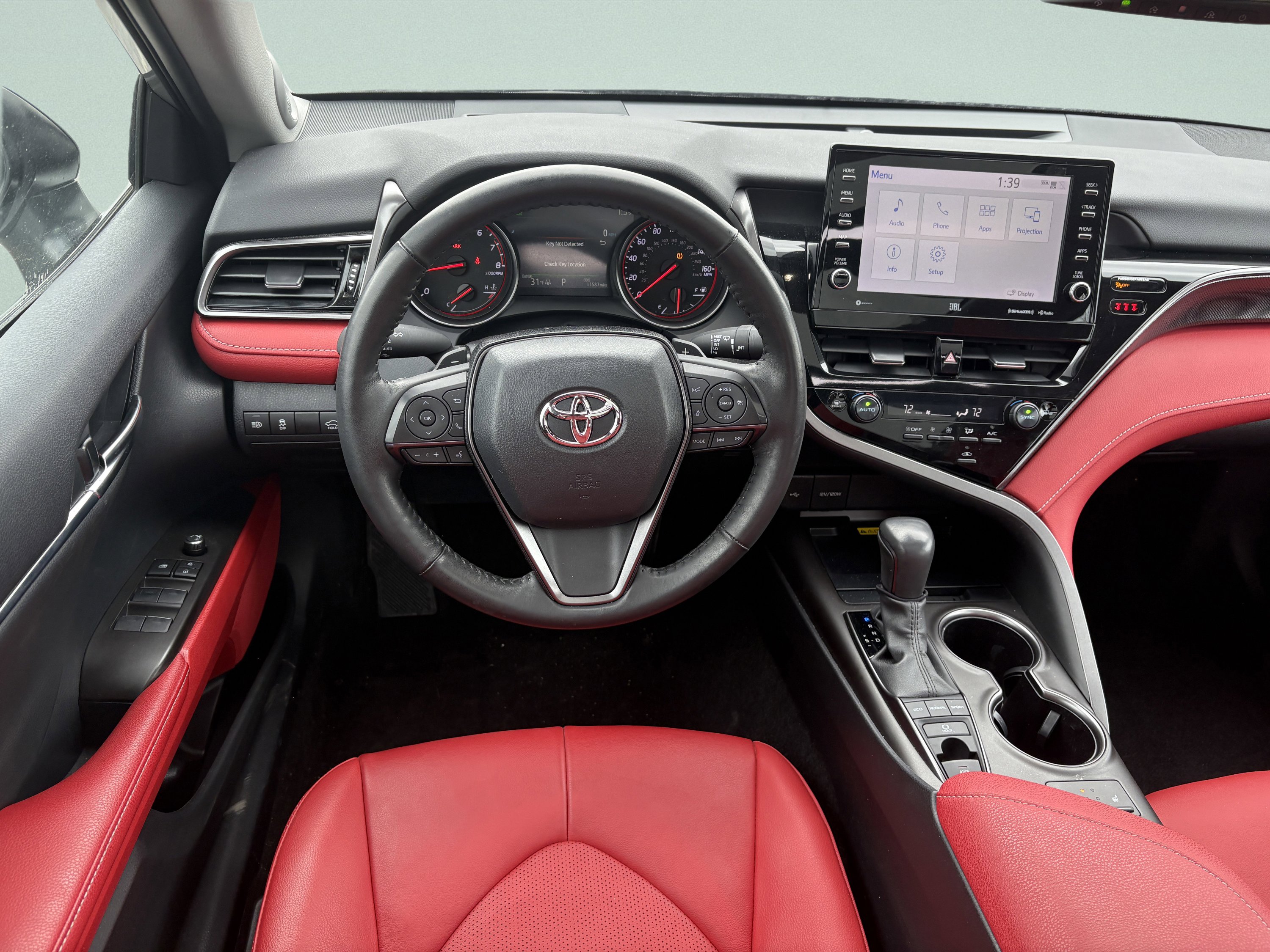 Used 2024 Toyota Camry XSE w/ Cold Weather Package FWD image 9