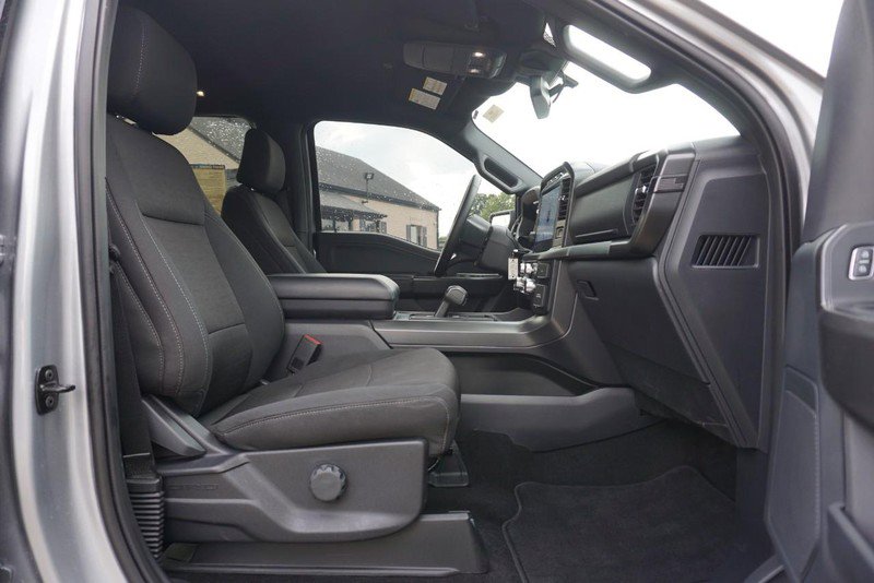 Used 2024 Ford F150 XLT w/ XLT Black Appearance Package image 31