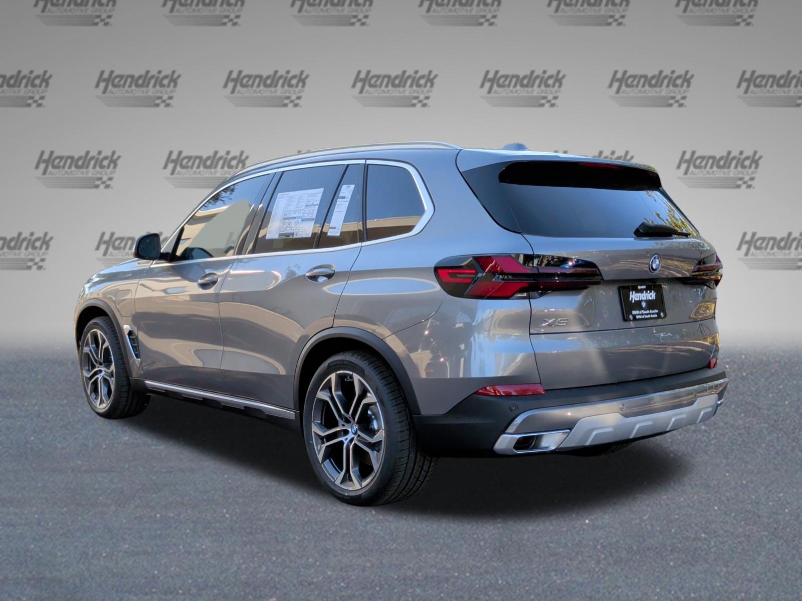 Certified 2026 BMW X5 xDrive50e w/ Climate Comfort Package AWD/4WD image 7