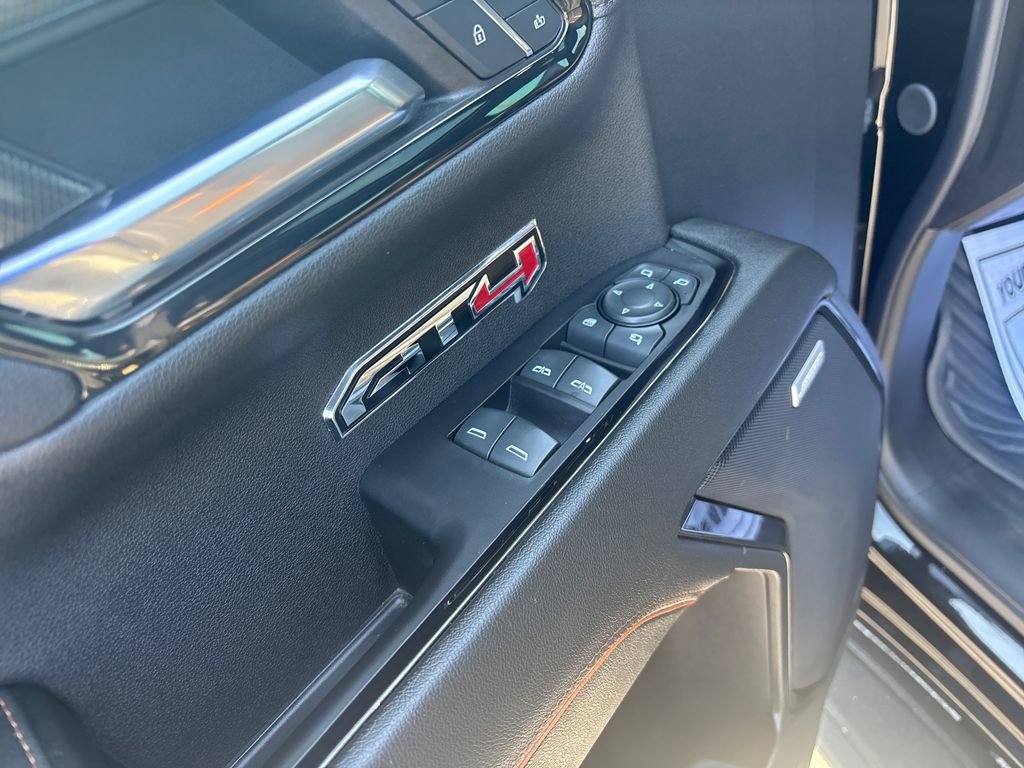 Used 2024 GMC Sierra 1500 AT4 w/ Technology Package image 16