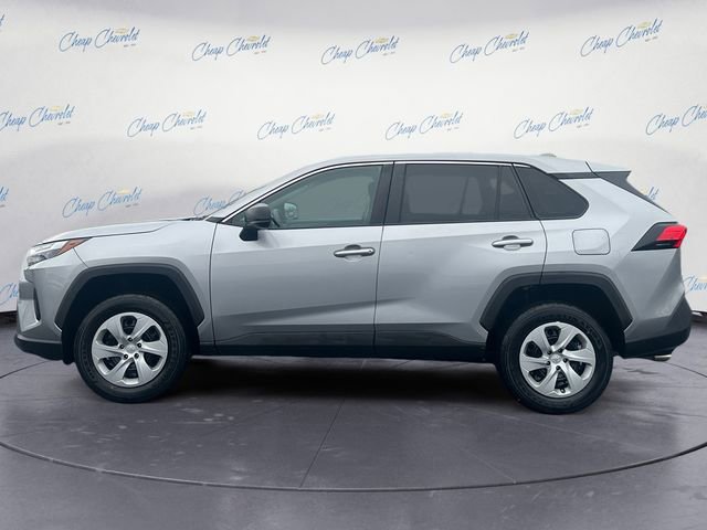 Used 2024 Toyota RAV4 LE FWD image 2