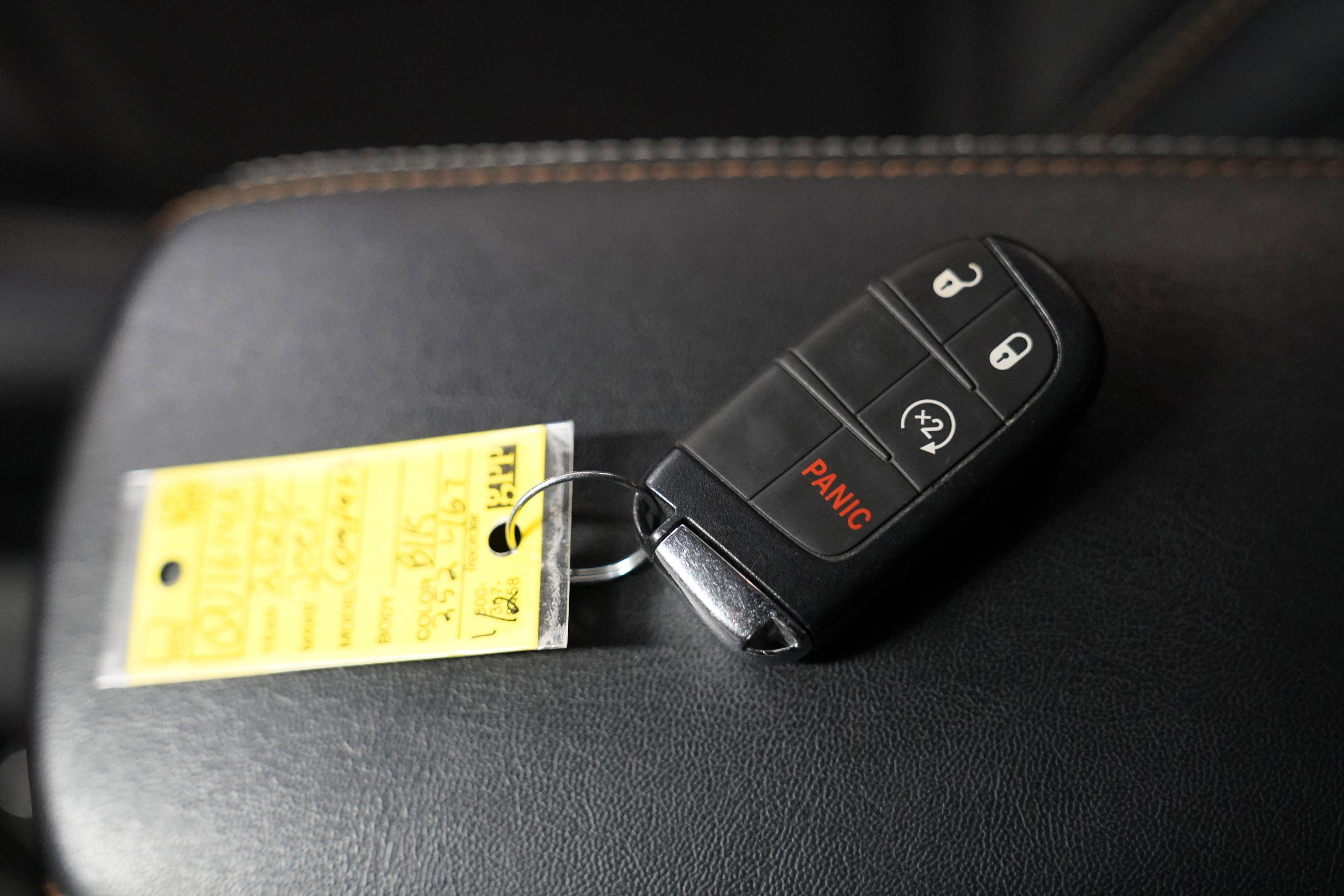 Used 2020 Jeep Compass Latitude w/ Cold Weather Group image 28