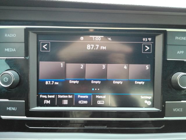 Used 2024 Volkswagen Jetta Sport FWD image 38