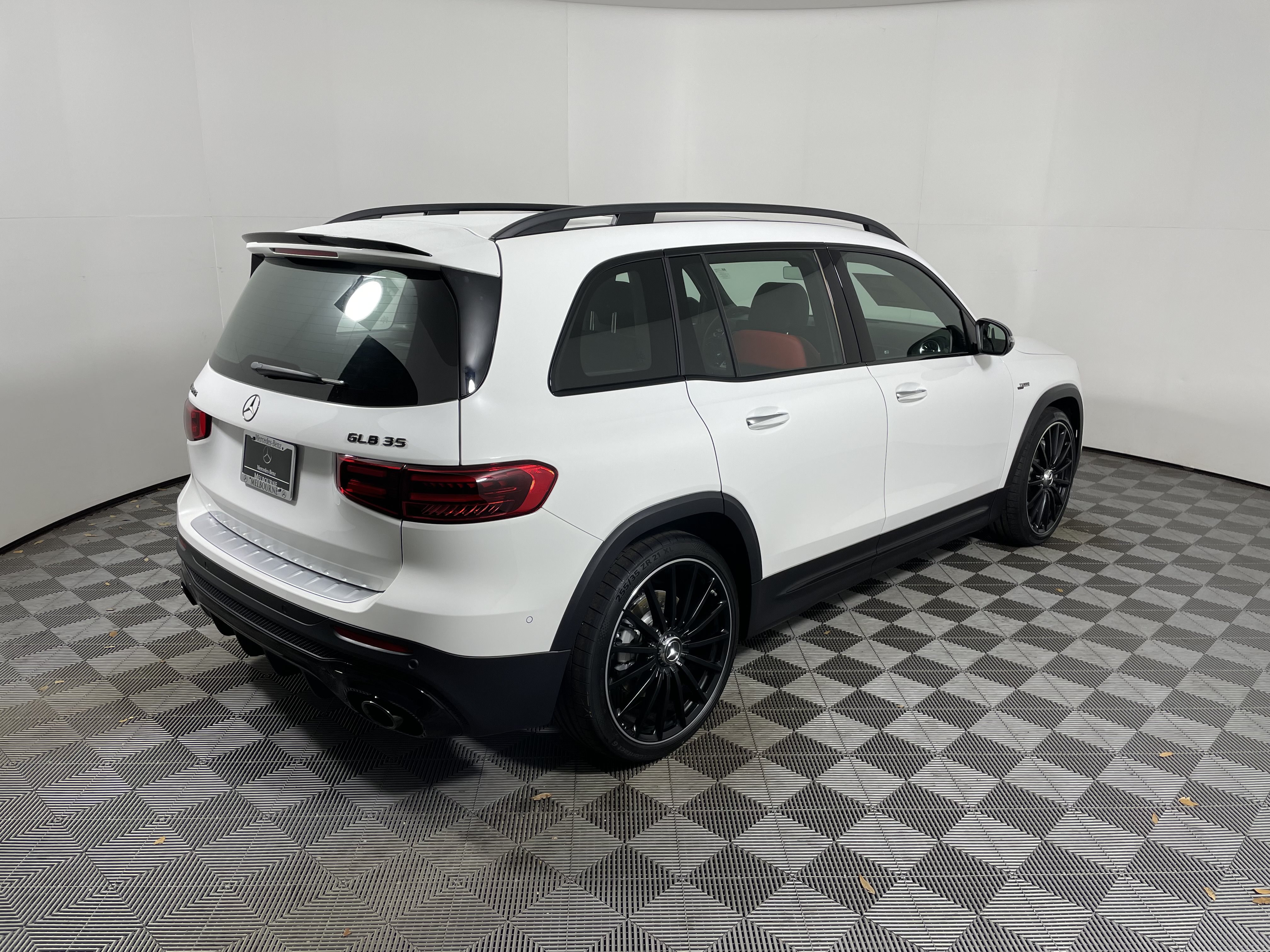 New 2026 Mercedes-Benz GLB 35 AMG 4MATIC image 5