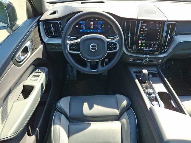 Used 2022 Volvo XC60 T8 R-Design w/ Advanced Package AWD/4WD image 13