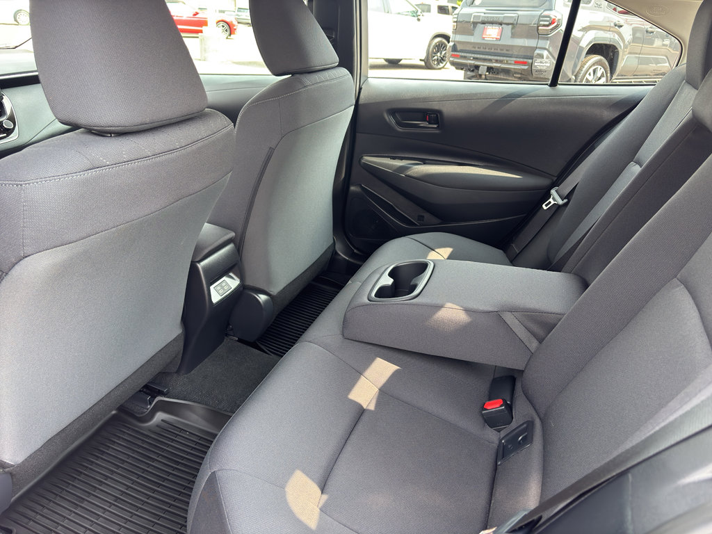 Used 2025 Toyota Corolla LE image 10