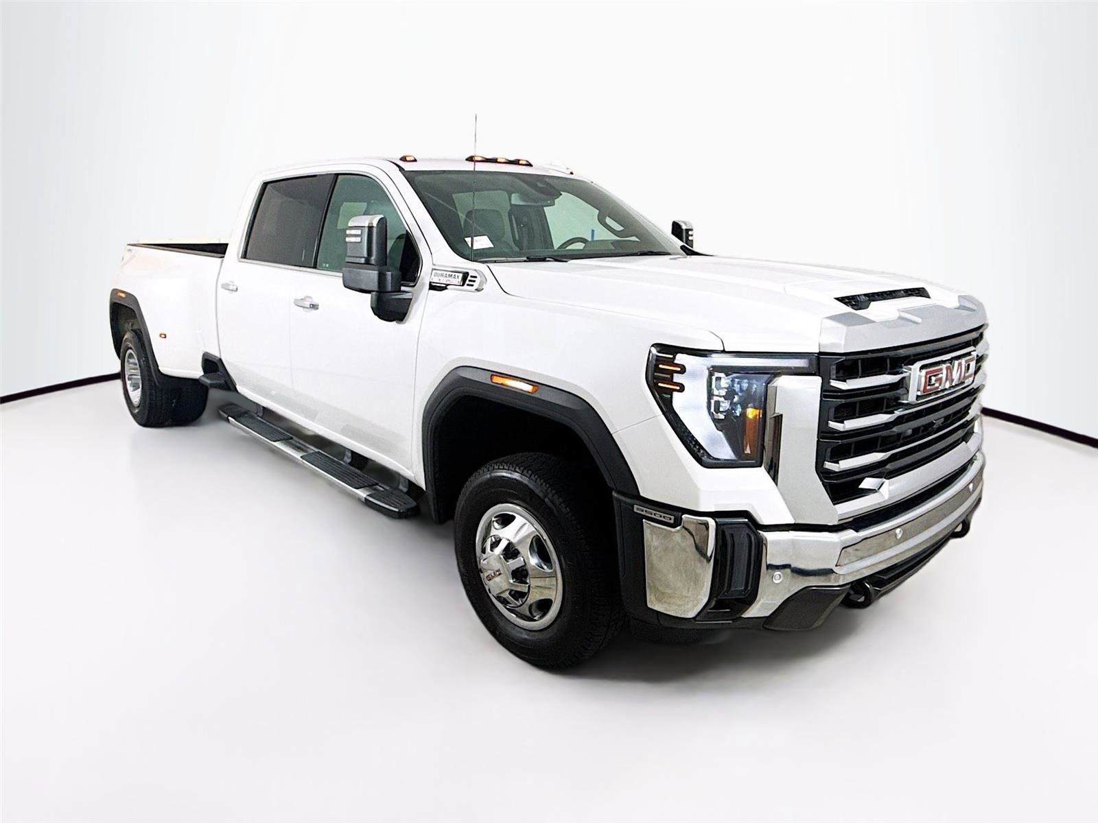 Used 2025 GMC Sierra 3500 SLT w/ SLT Convenience Package image 1