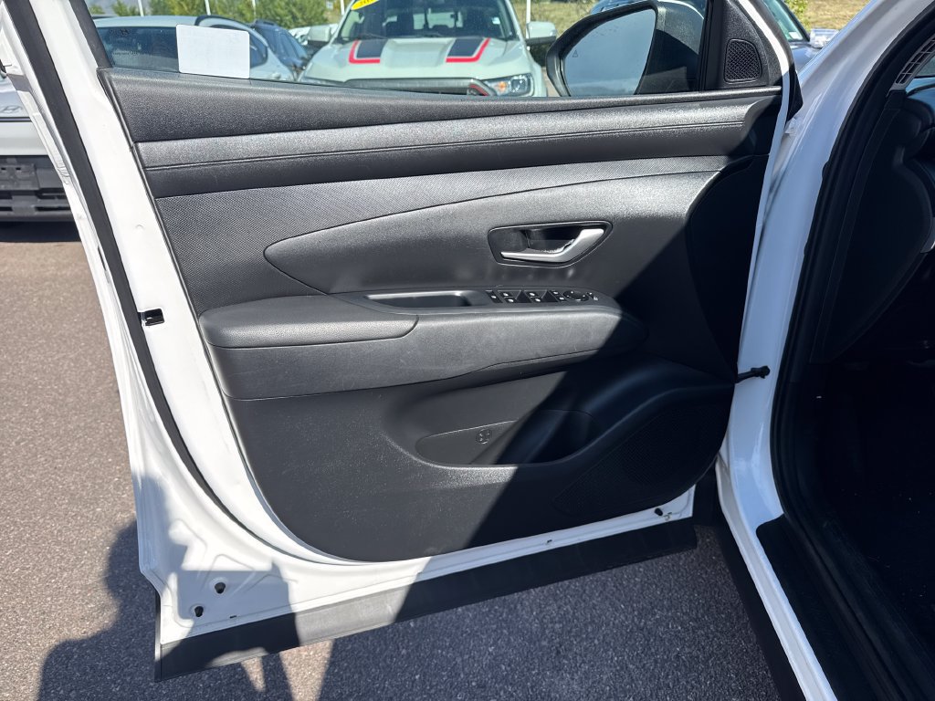 Used 2025 Hyundai Tucson SEL AWD/4WD image 23