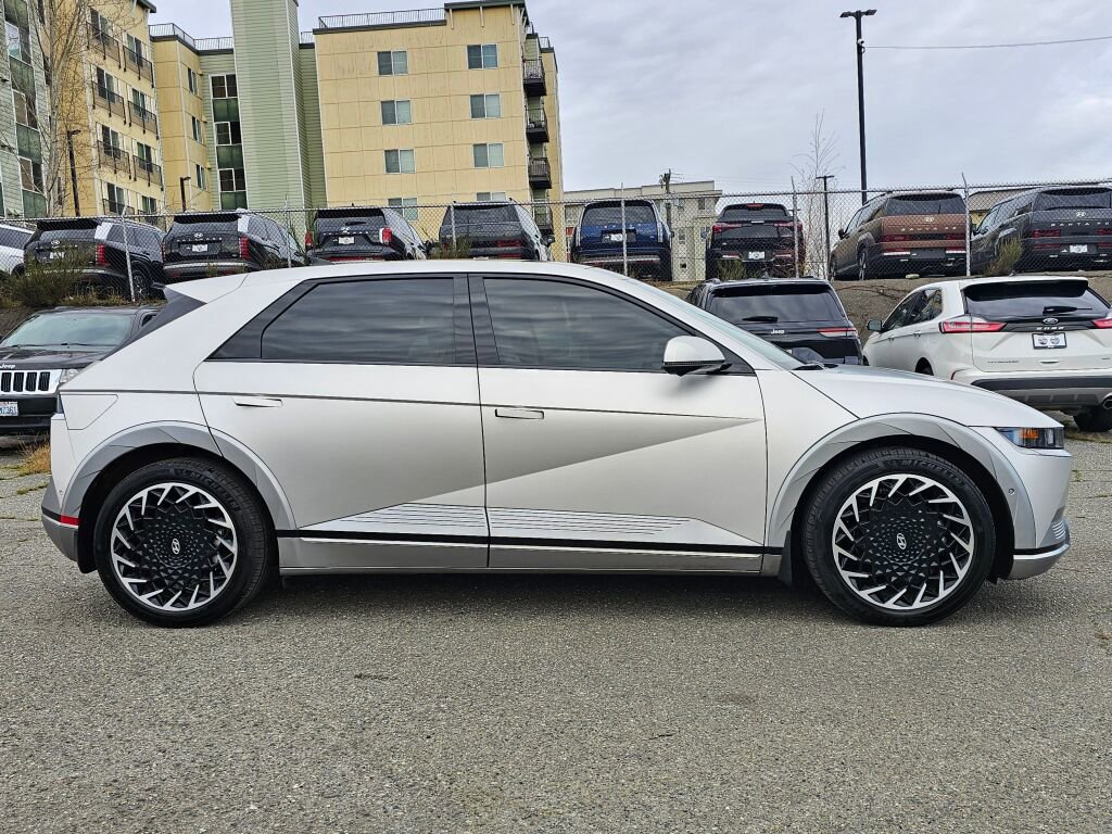 Used 2023 Hyundai Ioniq 5 Limited image 8